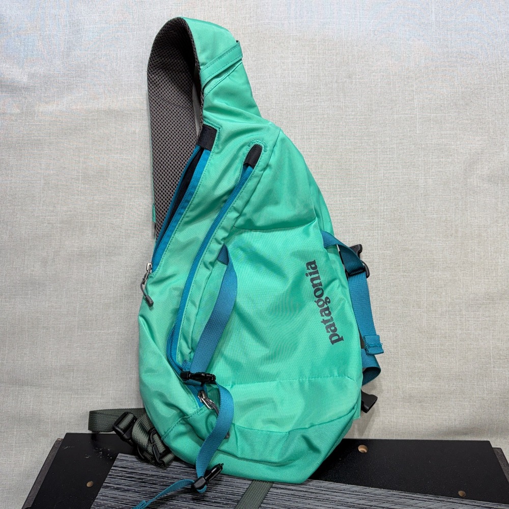 Patagonia Green Blue Atom Sling Bag 48259SP14 Crossbody Hiking Travel Backpack